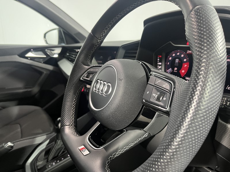 2023 (73) AUDI A1 35 TFSI Black Edition 5dr S Tronic 5571493