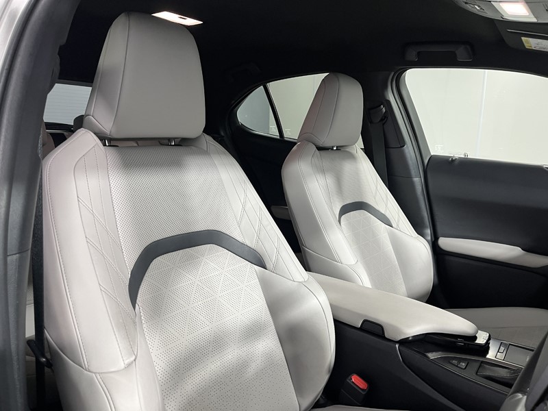 2020 (70) LEXUS UX 250h 2.0 5dr CVT [Nav] 5567256