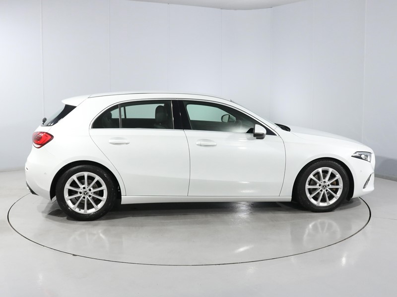 2021 (21) MERCEDES-BENZ A CLASS A200 Sport Executive 5dr Auto 5573005