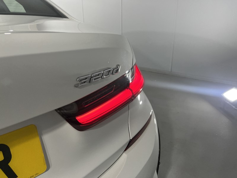 2019 (19) BMW 3 SERIES 320d M Sport 4dr 5571730
