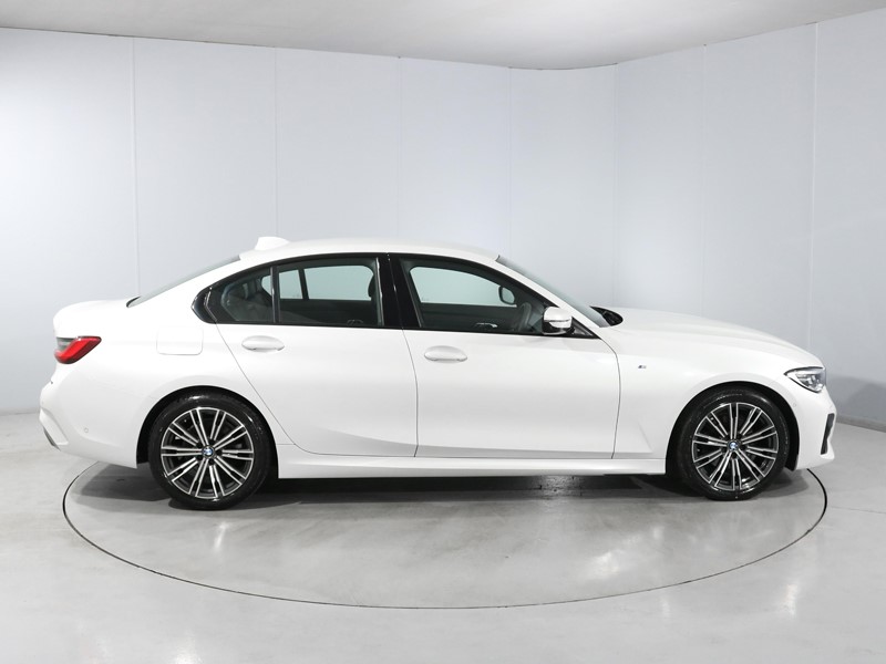 2019 (19) BMW 3 SERIES 320d M Sport 4dr 5571688