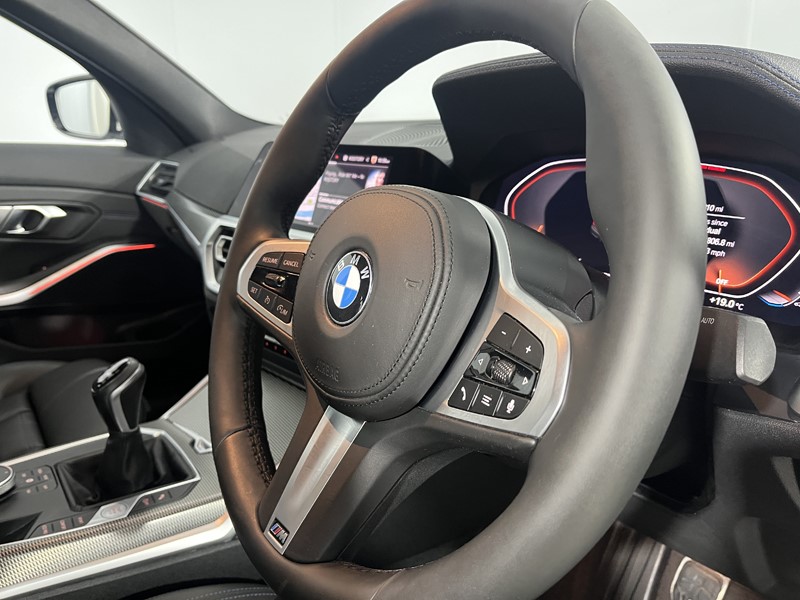 2019 (19) BMW 3 SERIES 320d M Sport 4dr 5571707