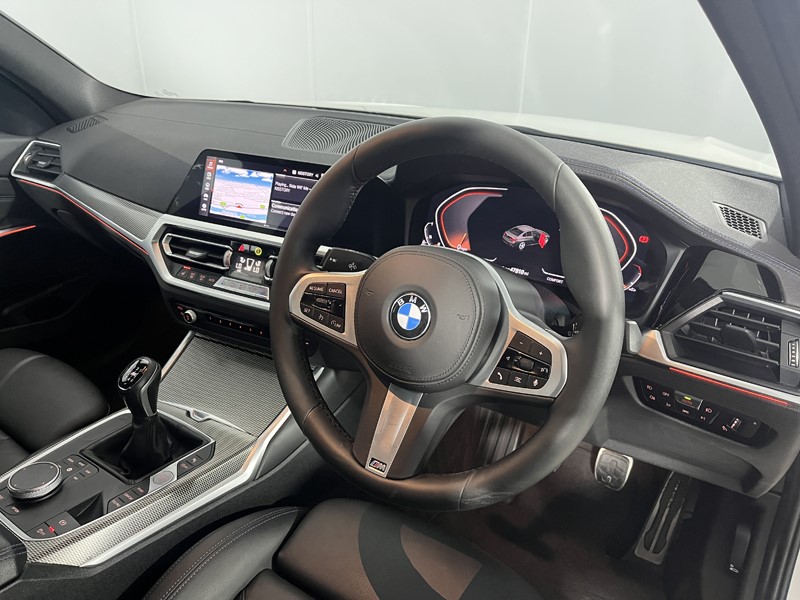 2019 (19) BMW 3 SERIES 320d M Sport 4dr 5571691