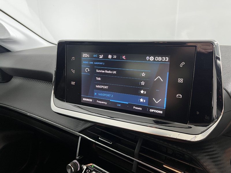 2021 (70) PEUGEOT 208 1.2 PureTech 100 Allure 5dr 5582859