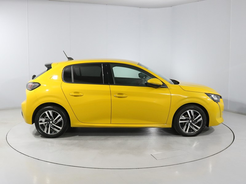 2021 (70) PEUGEOT 208 1.2 PureTech 100 Allure 5dr 5582838