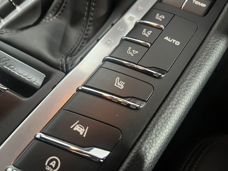 2020 (70) PORSCHE MACAN S 5dr PDK 5597570