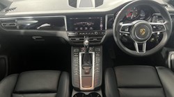 2020 (70) PORSCHE MACAN S 5dr PDK 5597543