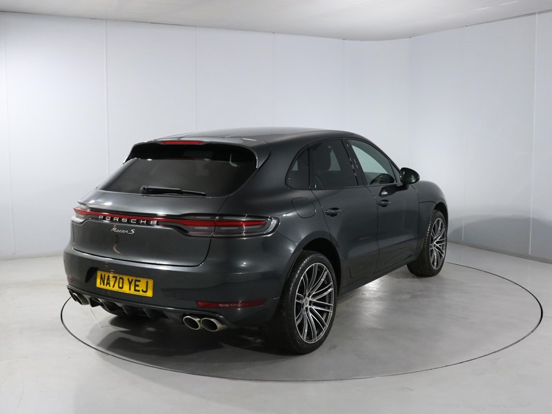 2020 (70) PORSCHE MACAN S 5dr PDK 5597584