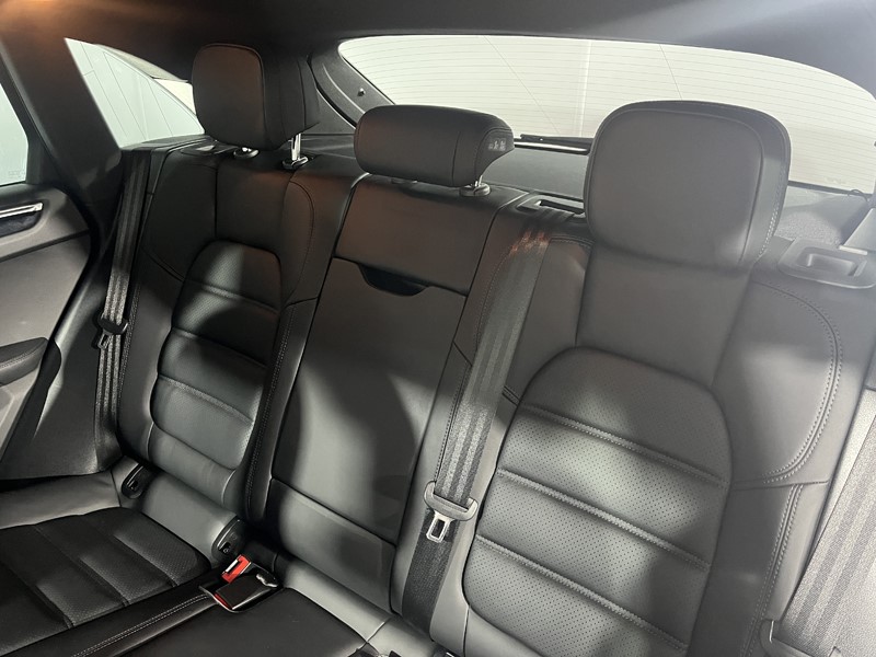 2020 (70) PORSCHE MACAN S 5dr PDK 5597551