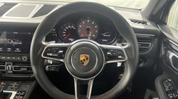 2020 (70) PORSCHE MACAN S 5dr PDK 5597544