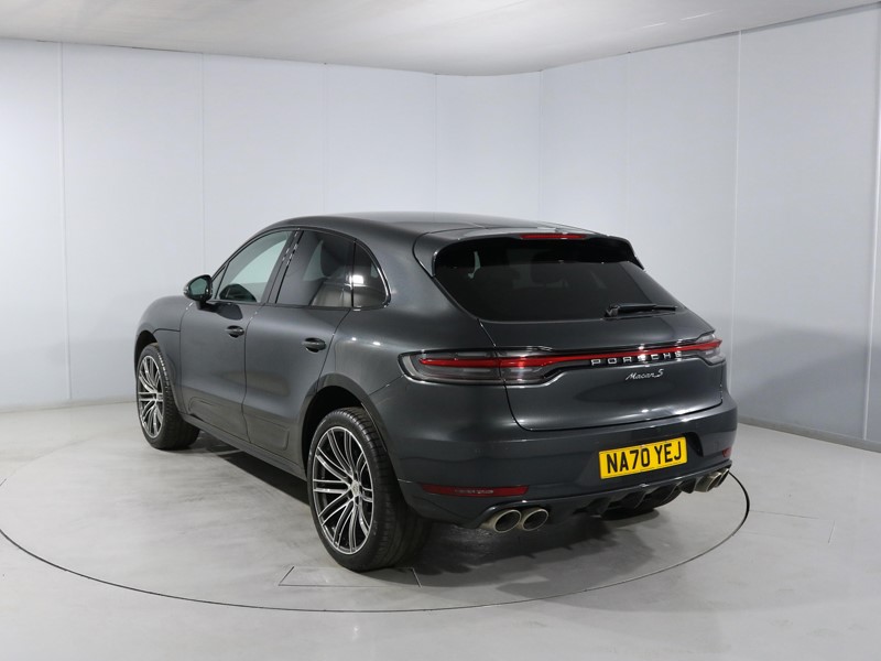2020 (70) PORSCHE MACAN S 5dr PDK 1