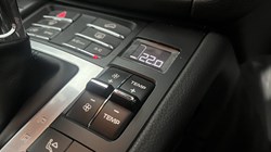 2020 (70) PORSCHE MACAN S 5dr PDK 5597569