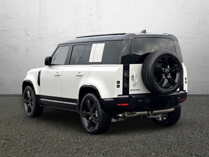 LAND ROVER DEFENDER 3.0 D350 X-Dynamic HSE 110 5dr Auto