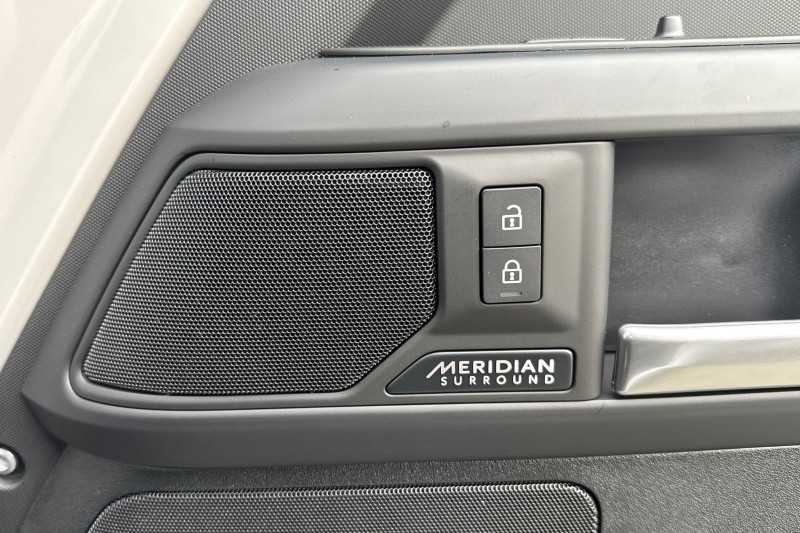  LAND ROVER DEFENDER 3.0 D350 X-Dynamic HSE 110 5dr Auto 4767746