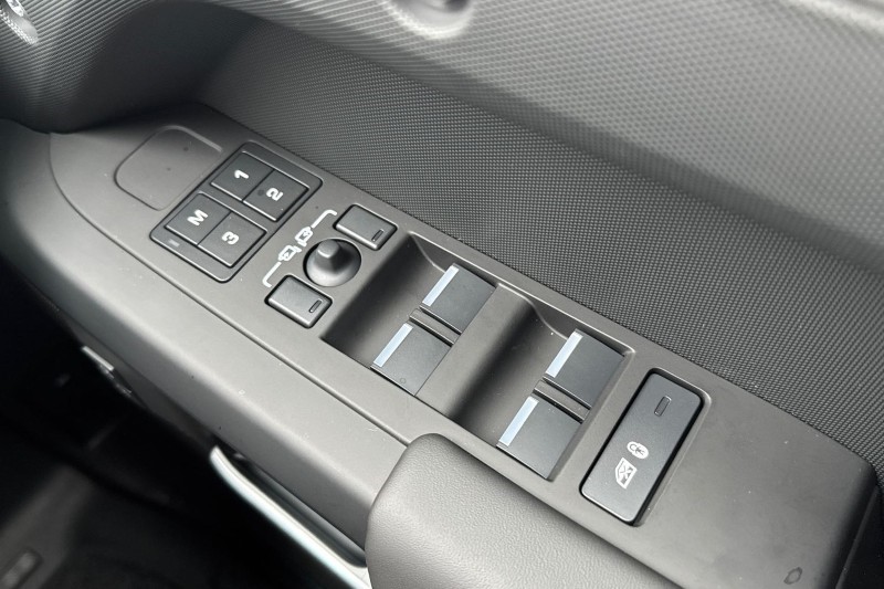  LAND ROVER DEFENDER 3.0 D350 X-Dynamic HSE 110 5dr Auto 4767720