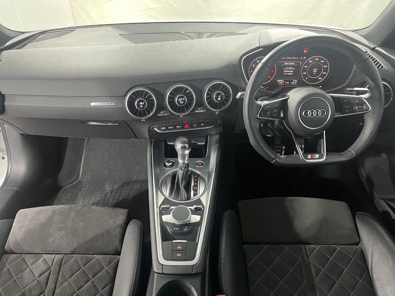2019 (19) AUDI TT 40 TFSI S Line 2dr S Tronic 5626376