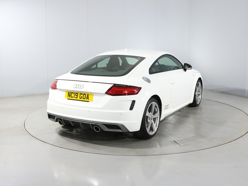 2019 (19) AUDI TT 40 TFSI S Line 2dr S Tronic 5626413