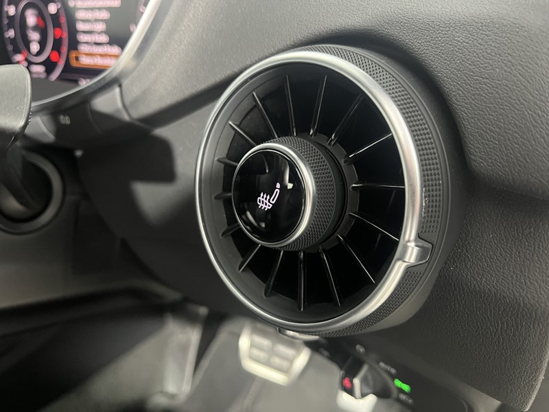 2019 (19) AUDI TT 40 TFSI S Line 2dr S Tronic 5626398