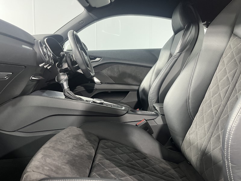 2019 (19) AUDI TT 40 TFSI S Line 2dr S Tronic 5626403
