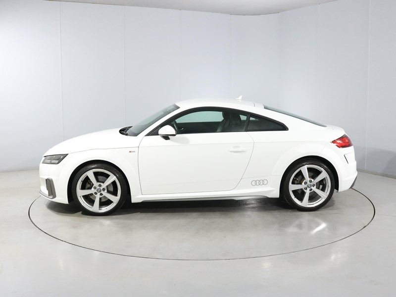 2019 (19) AUDI TT 40 TFSI S Line 2dr S Tronic 5626414