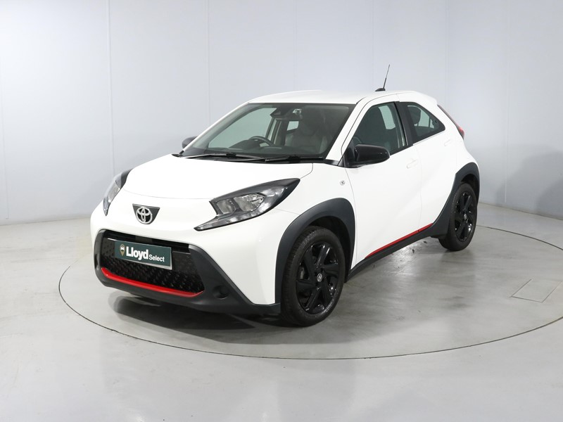 2023 (23) TOYOTA AYGO X 1.0 VVT-i Pure 5dr 5636073