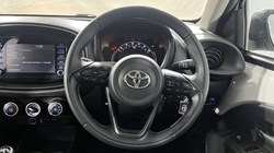 2023 (23) TOYOTA AYGO X 1.0 VVT-i Pure 5dr 5636043