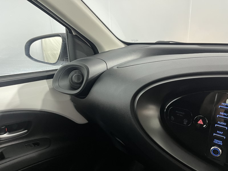 2023 (23) TOYOTA AYGO X 1.0 VVT-i Pure 5dr 5636062