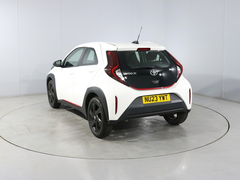 2023 (23) TOYOTA AYGO X 1.0 VVT-i Pure 5dr 1