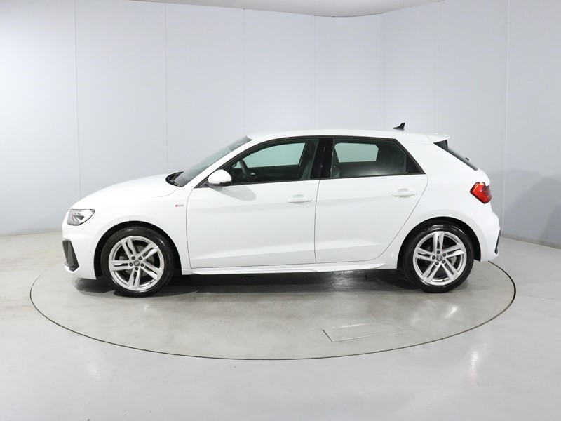 2019 (19) AUDI A1 35 TFSI S Line 5dr 5646210