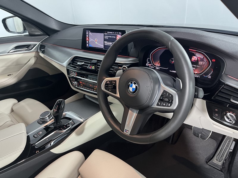 2020 (70) BMW 5 SERIES 520d MHT M Sport 5dr Auto 5715757