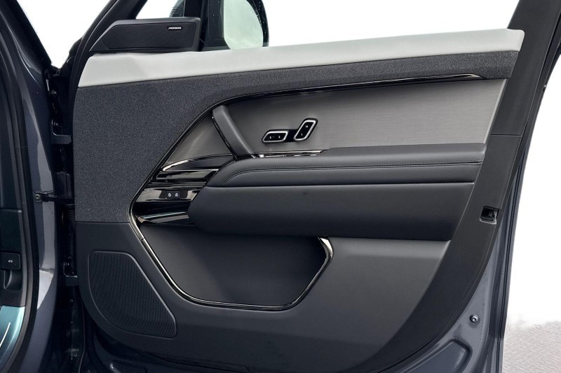  LAND ROVER RANGE ROVER SPORT 3.0 P460e Dynamic SE 5dr Auto 4926086