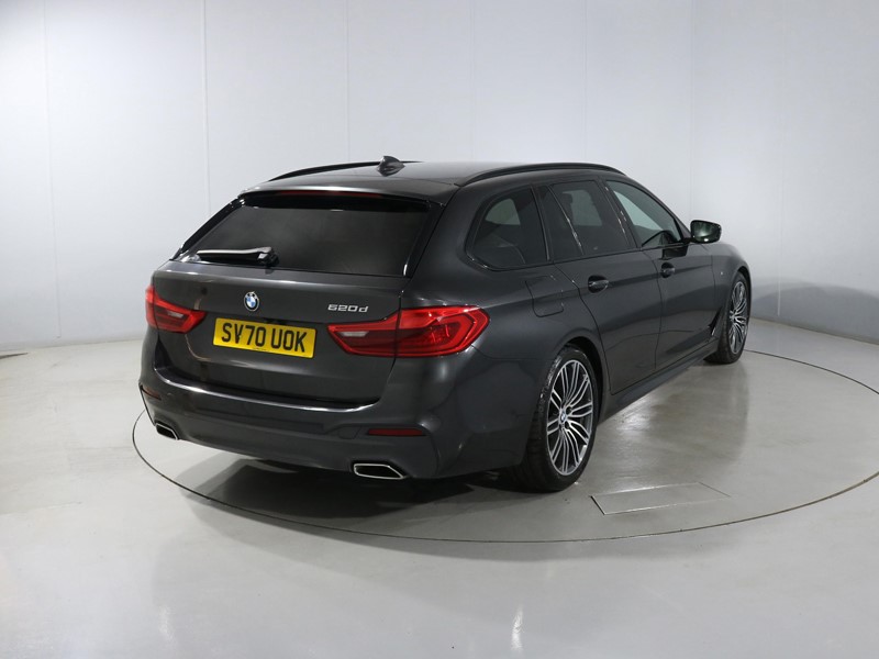 2020 (70) BMW 5 SERIES 520d MHT M Sport 5dr Auto 5715801