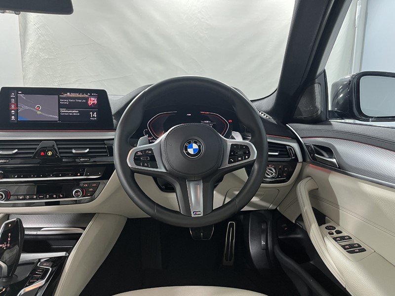 2020 (70) BMW 5 SERIES 520d MHT M Sport 5dr Auto 5715756