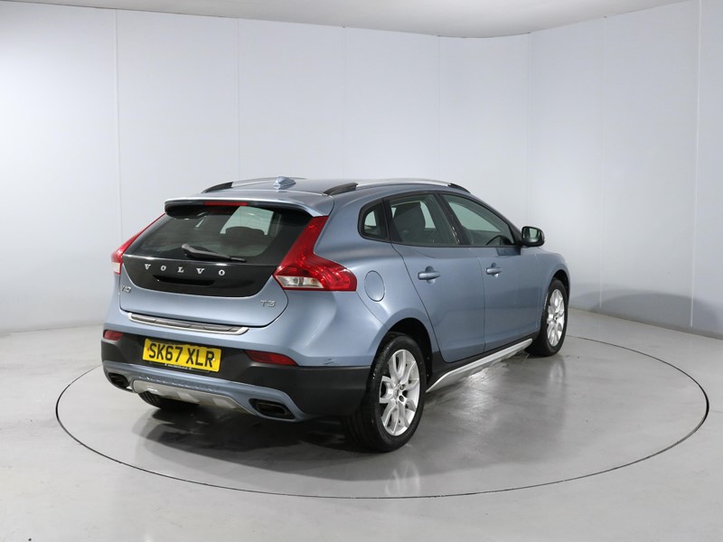2017 (67) VOLVO V40 T3 [152] Cross Country Nav Plus 5dr 5675980