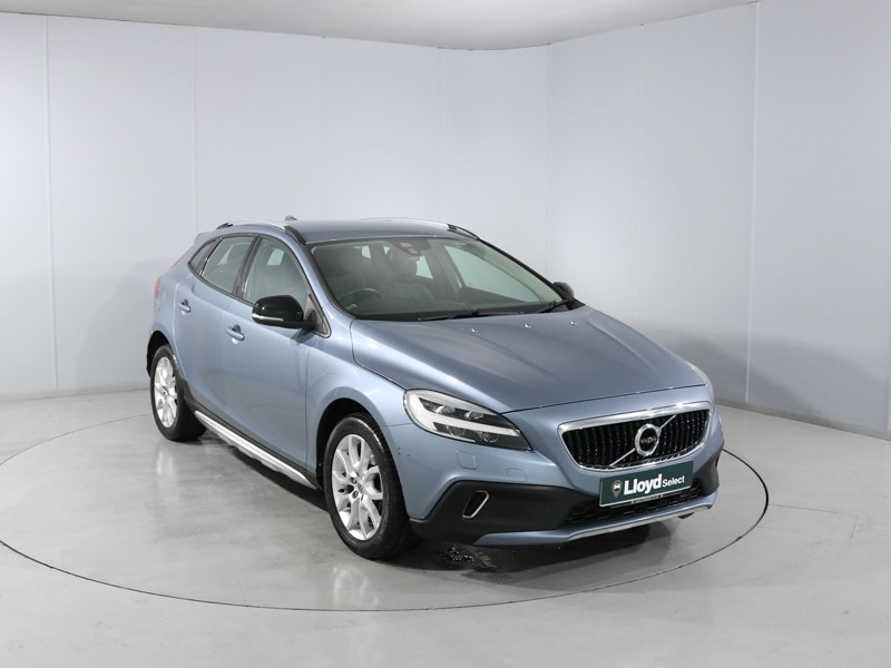2017 (67) VOLVO V40 T3 [152] Cross Country Nav Plus 5dr