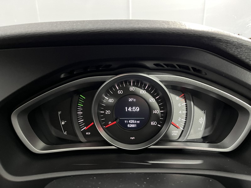 2017 (67) VOLVO V40 T3 [152] Cross Country Nav Plus 5dr 5675949