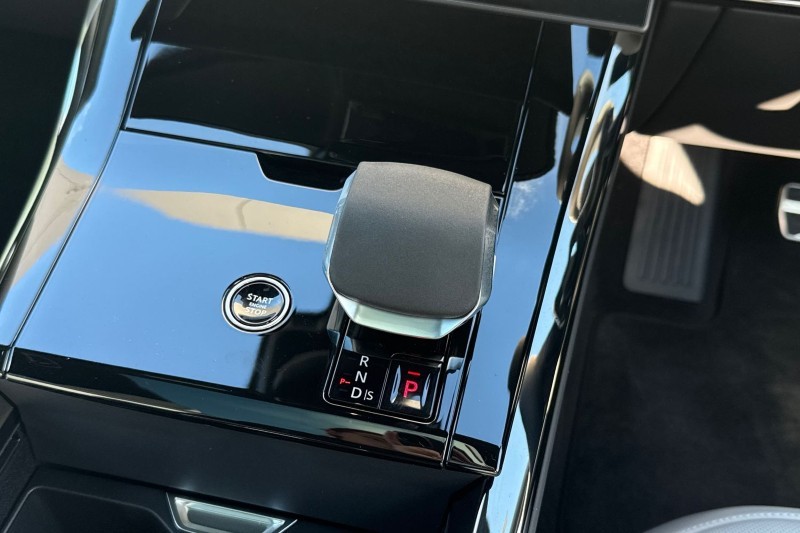  LAND ROVER RANGE ROVER SPORT 3.0 P460e Dynamic SE 5dr Auto 5160697