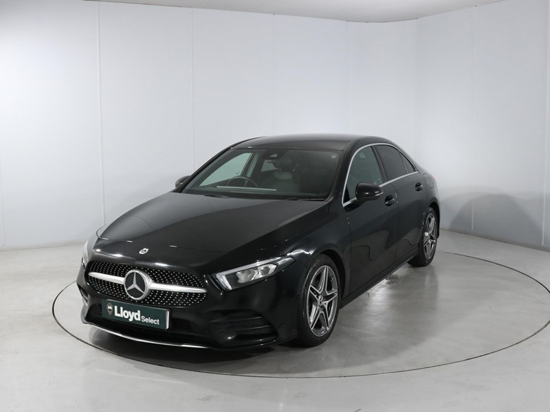 2021 (70) MERCEDES-BENZ A CLASS A200d AMG Line 4dr Auto 5695671