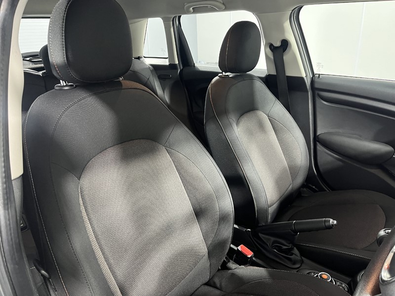 2020 (70) MINI HATCHBACK 1.5 Cooper Classic II 5dr 5698205
