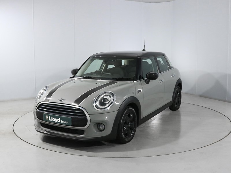 2020 (70) MINI HATCHBACK 1.5 Cooper Classic II 5dr 5698231