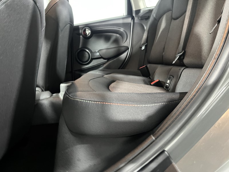 2020 (70) MINI HATCHBACK 1.5 Cooper Classic II 5dr 5698227