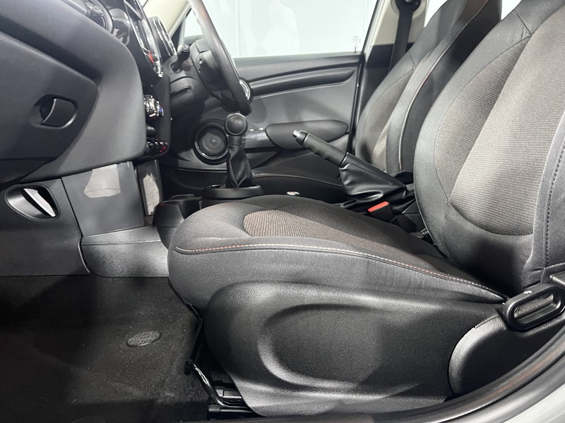 2020 (70) MINI HATCHBACK 1.5 Cooper Classic II 5dr 5698226