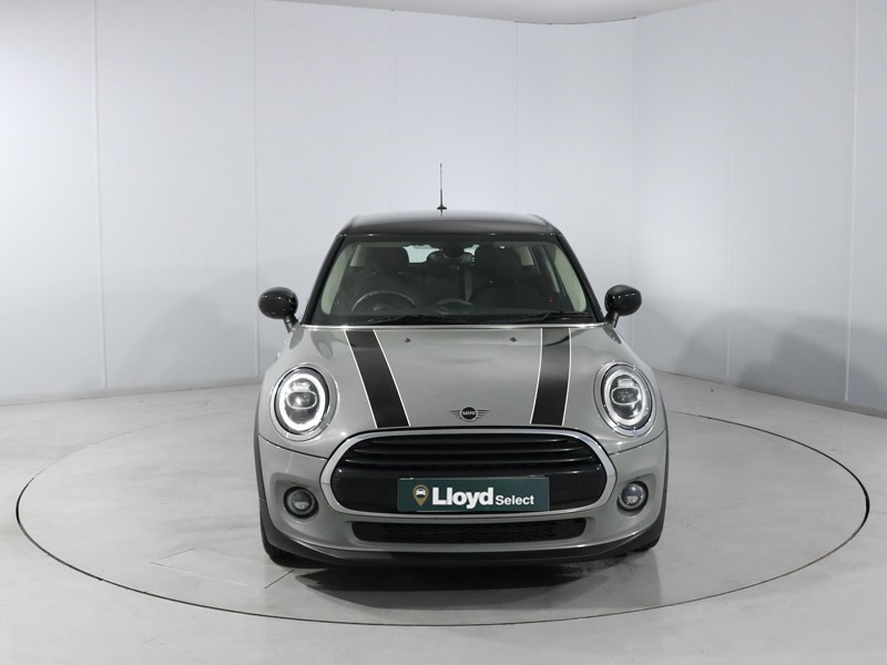 2020 (70) MINI HATCHBACK 1.5 Cooper Classic II 5dr 5698210