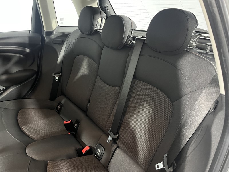 2020 (70) MINI HATCHBACK 1.5 Cooper Classic II 5dr 5698206