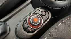 2020 (70) MINI HATCHBACK 1.5 Cooper Classic II 5dr 5698225