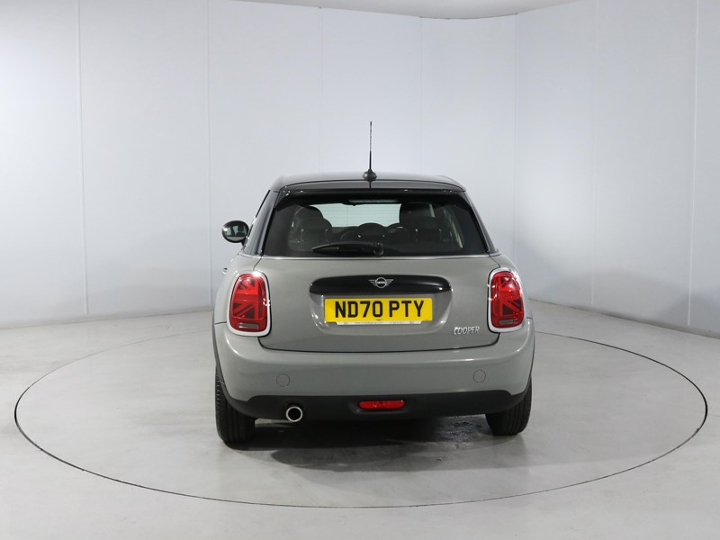 2020 (70) MINI HATCHBACK 1.5 Cooper Classic II 5dr 5698209