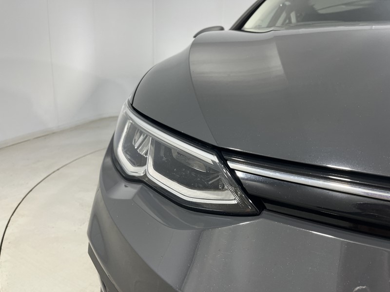 2020 (20) VOLKSWAGEN GOLF 1.5 TSI Life 5dr 5681617