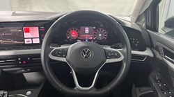 2020 (20) VOLKSWAGEN GOLF 1.5 TSI Life 5dr 5681587
