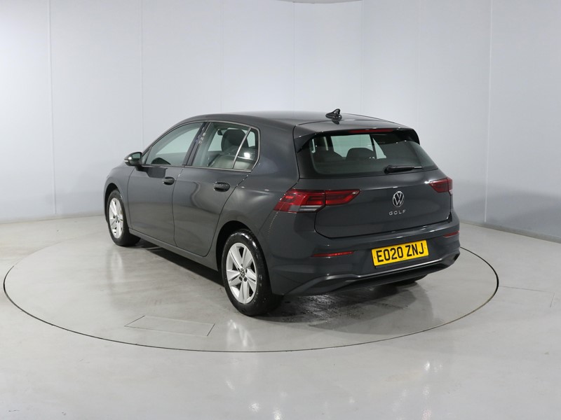 2020 (20) VOLKSWAGEN GOLF 1.5 TSI Life 5dr 1