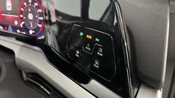 2020 (20) VOLKSWAGEN GOLF 1.5 TSI Life 5dr 5681602